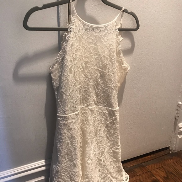 White graduation dress - Picture 2 of 4